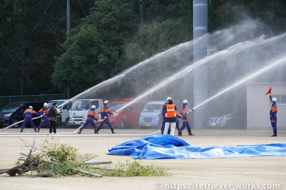 阪南市消防団の放水訓練