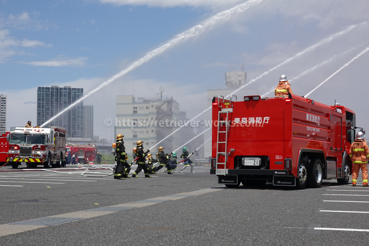 東京国際消防防災展2023　一斉放水